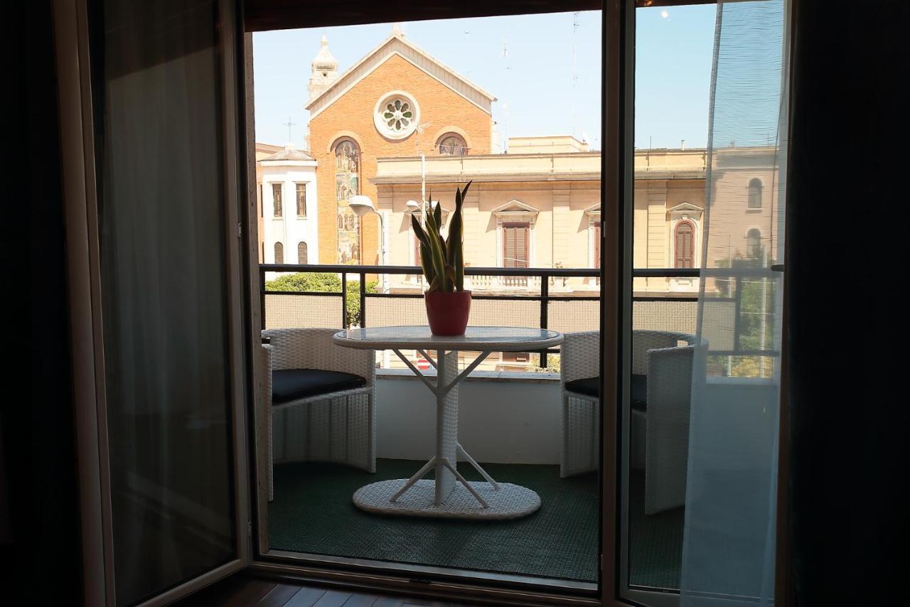 Savoia International_Lt_Bari Stazione Hotel Exterior foto